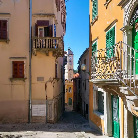 Paolici By Interhome Nedeščina