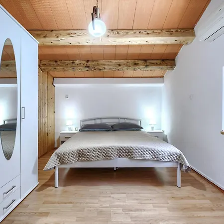 Paolici By Interhome