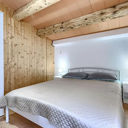 Paolici By Interhome Vikendica