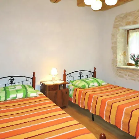 Semesterbostad Paolici By Interhome Nedeščina